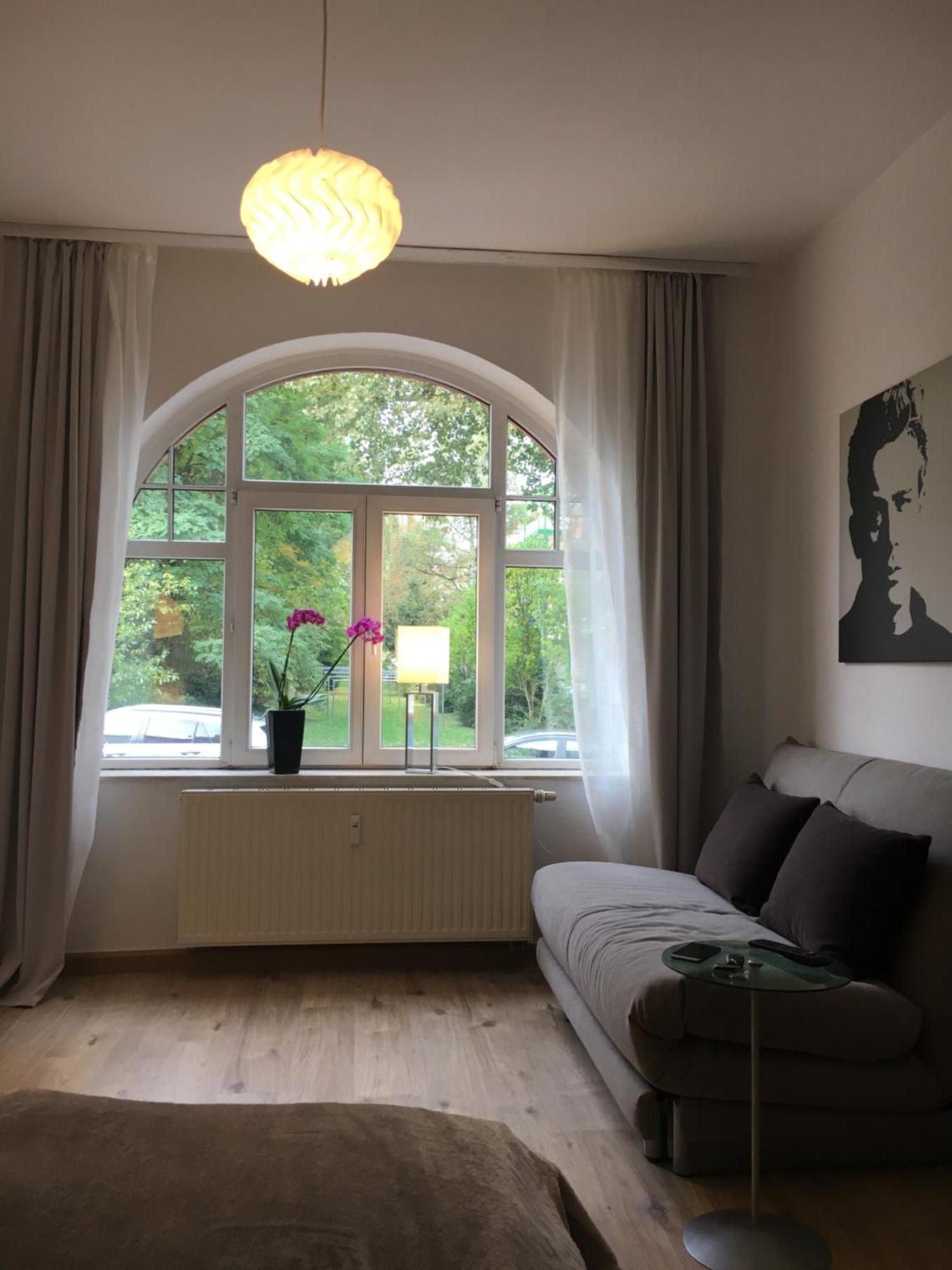 Gemuetliche Ferienwohnung Im Erdgeschoss- Jenaer Strasse Erfurt Esterno foto